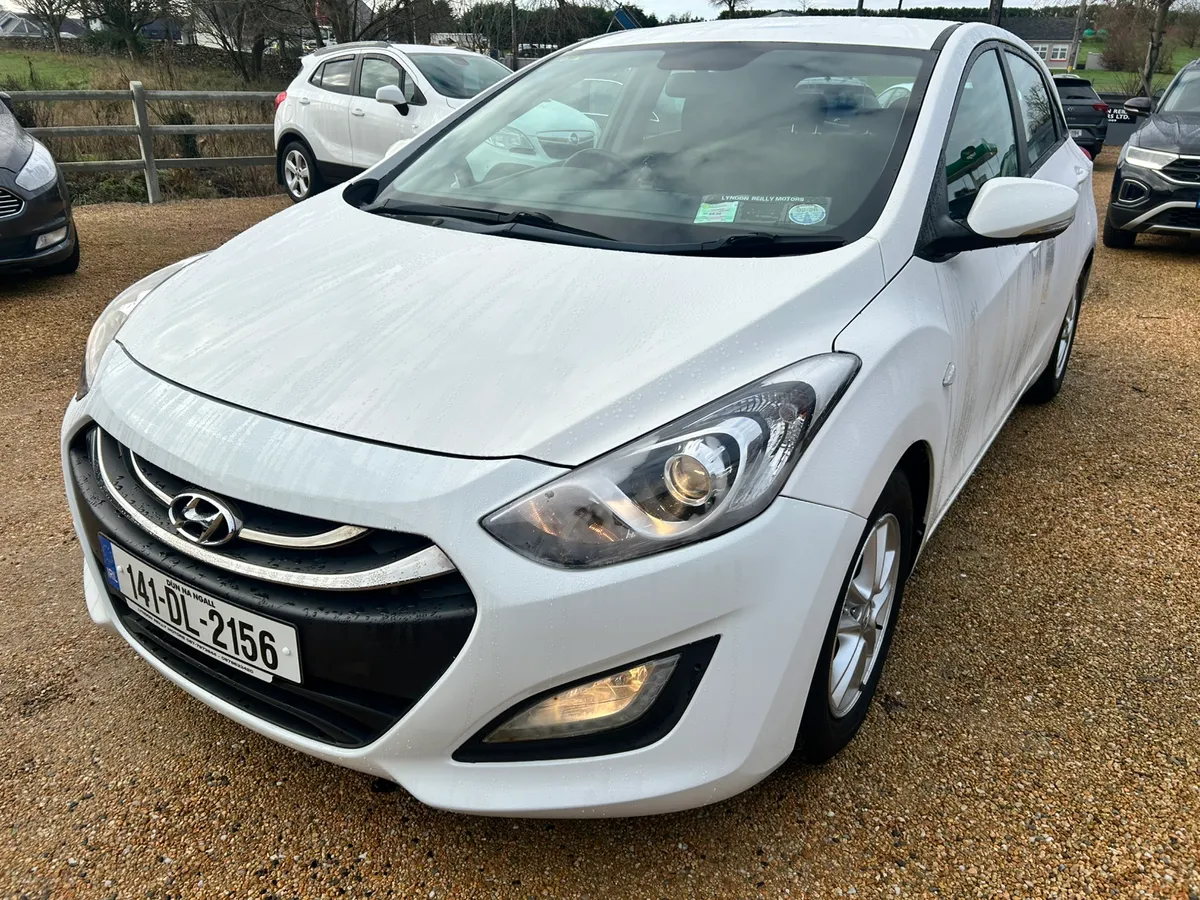 Hyundai i30 1.6 CRDI AUTOMATIC - Image 3