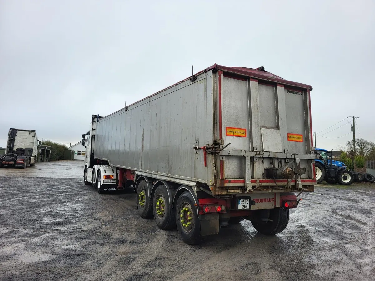 2014 Fruehauf Bulk Alloy Tipping Trailer - Image 4