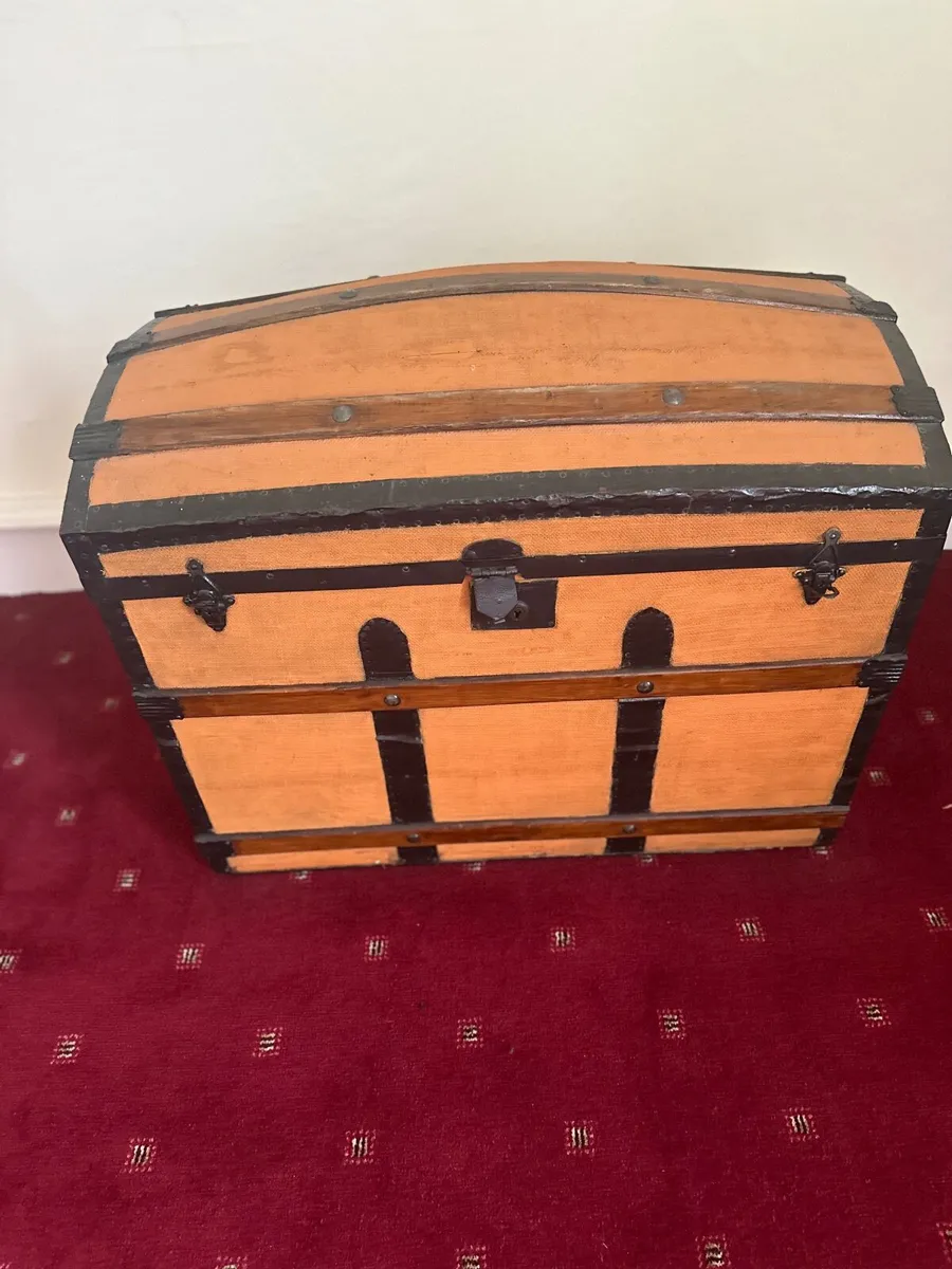 Vintage Trunk - Image 2