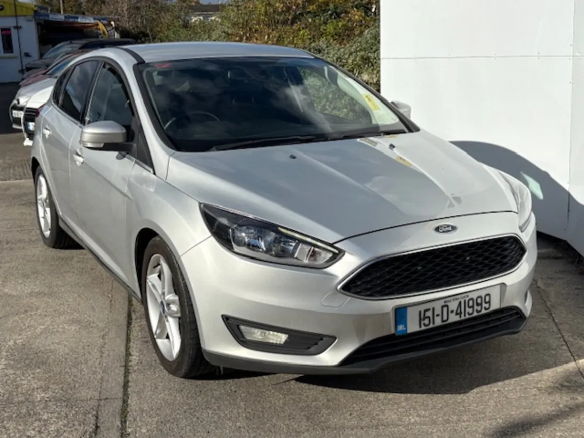 Ford Focus 2015 AUTO NO WARRANTY - Image 4