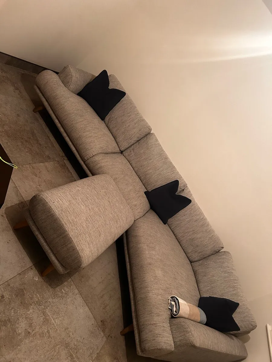 Large l couch - Image 1