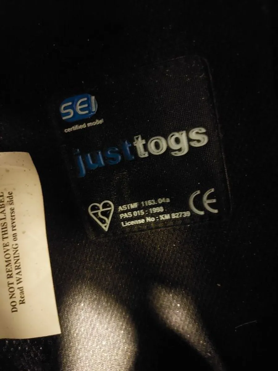 Riding helmet - Image 3