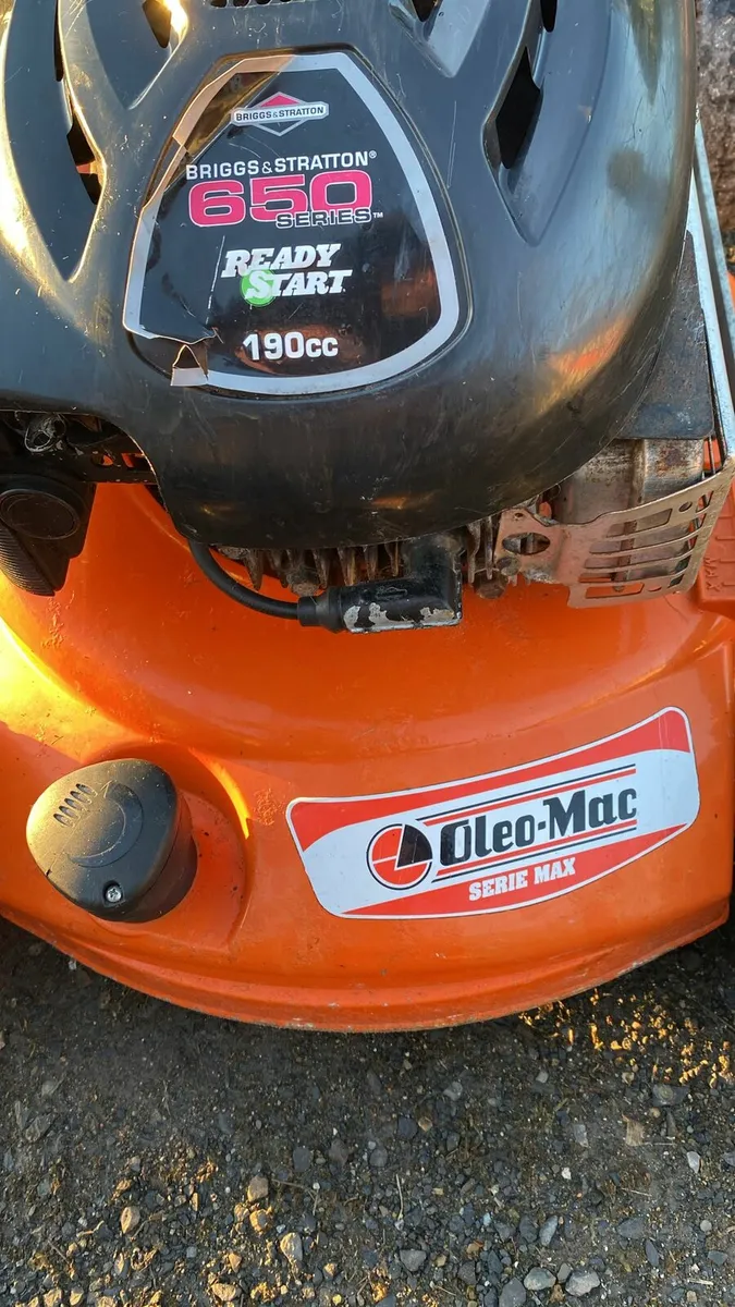 Briggs and Stratton 650 series Lawnmower - Image 3