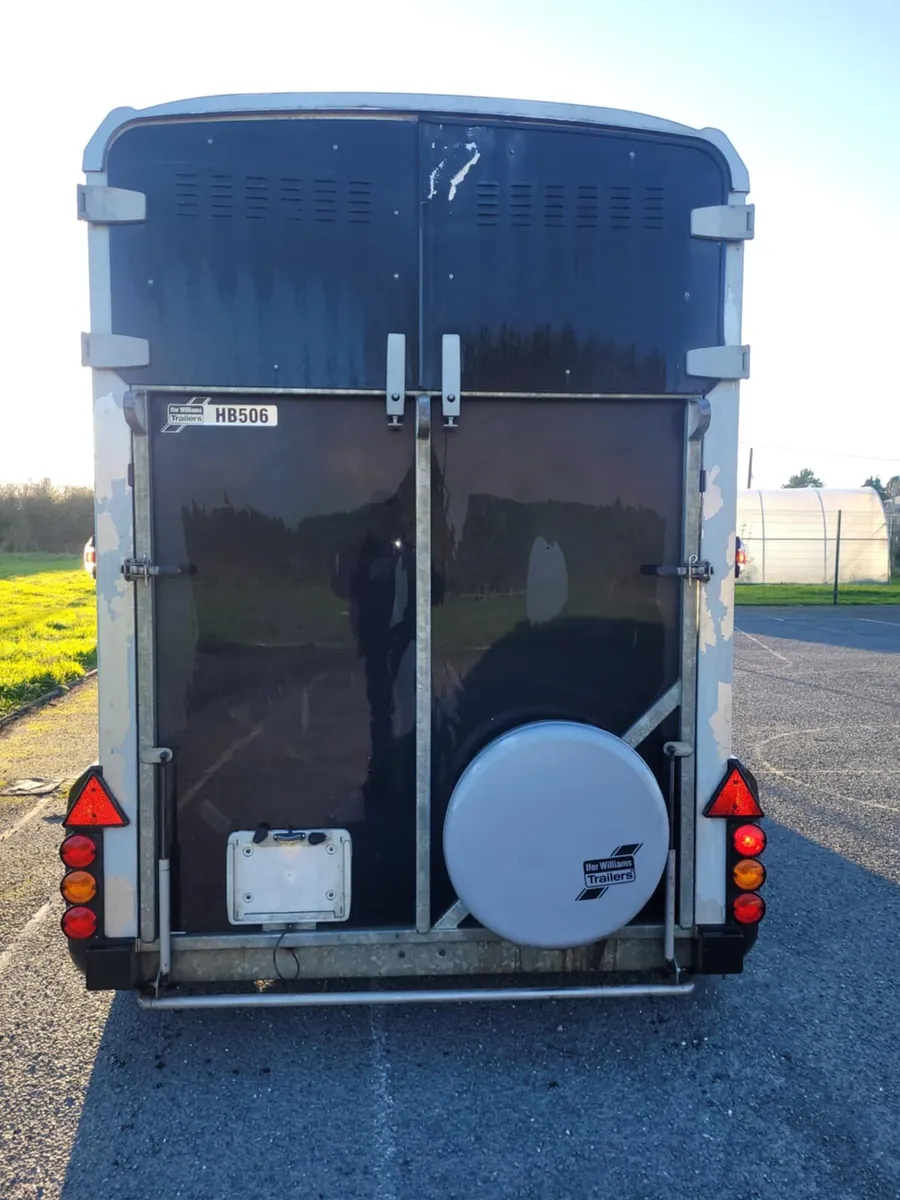 2012 horse box 506 in excellent condition - Image 3