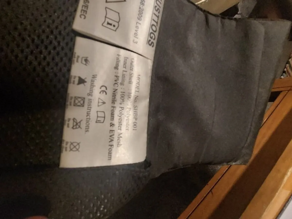 Body protector - Image 4