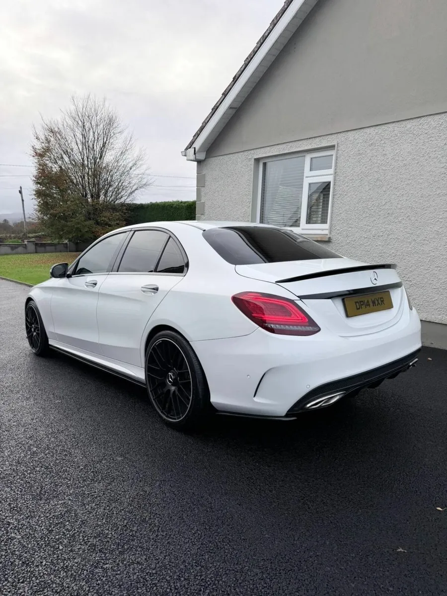 Mercedes-Benz C-Class 2014 - Image 2