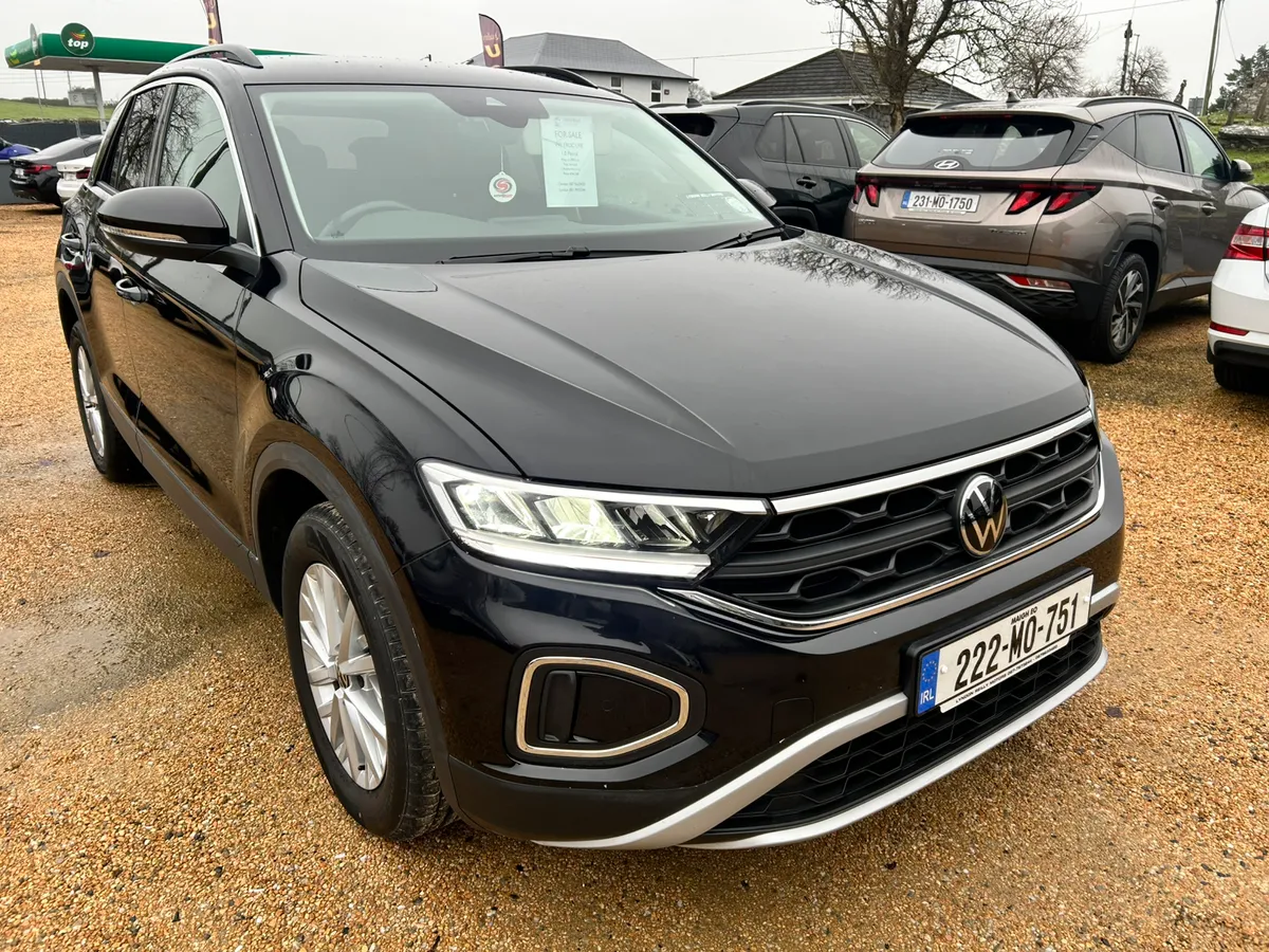 Volkswagen T ROC Life 1.0 - Image 1
