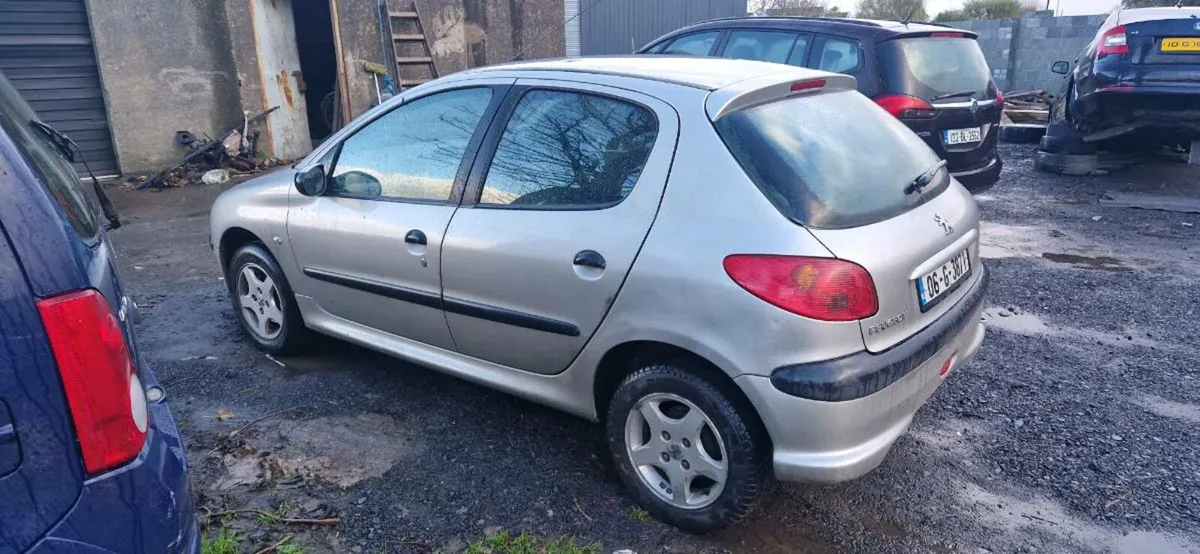 Peugeot 206 1.4 2006 - Image 2