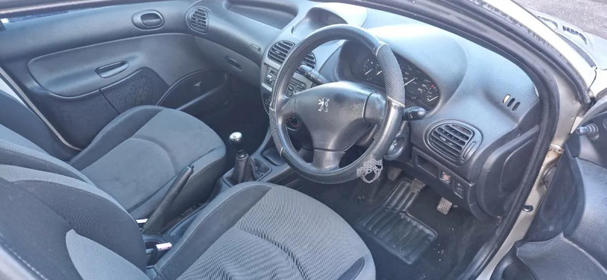Peugeot 206 1.4 2006 - Image 4