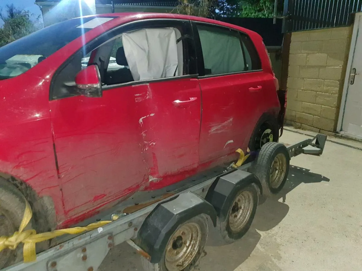 Mk6 golf 2.0tdi for spares or repairs - Image 3