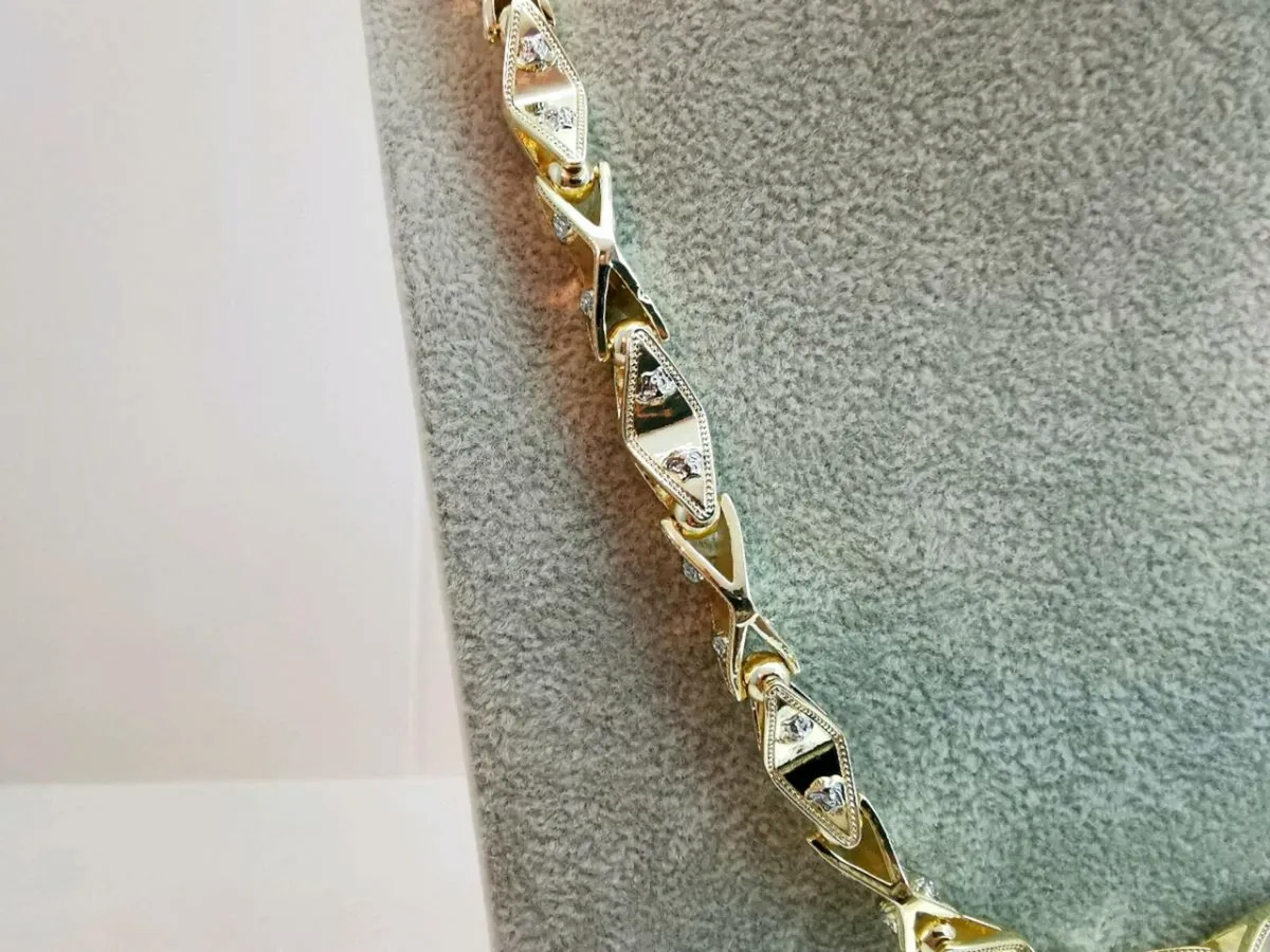14 CARAT GOLD PLATED CHAIN - Image 3