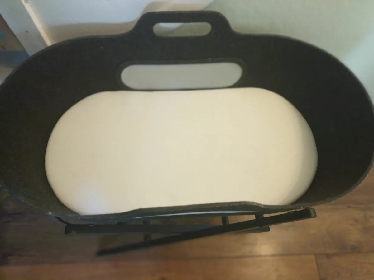 Bassinet Moses basket - Image 2