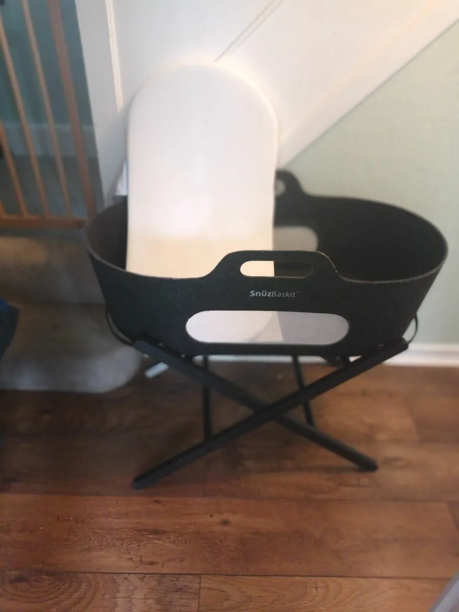 Bassinet Moses basket - Image 4