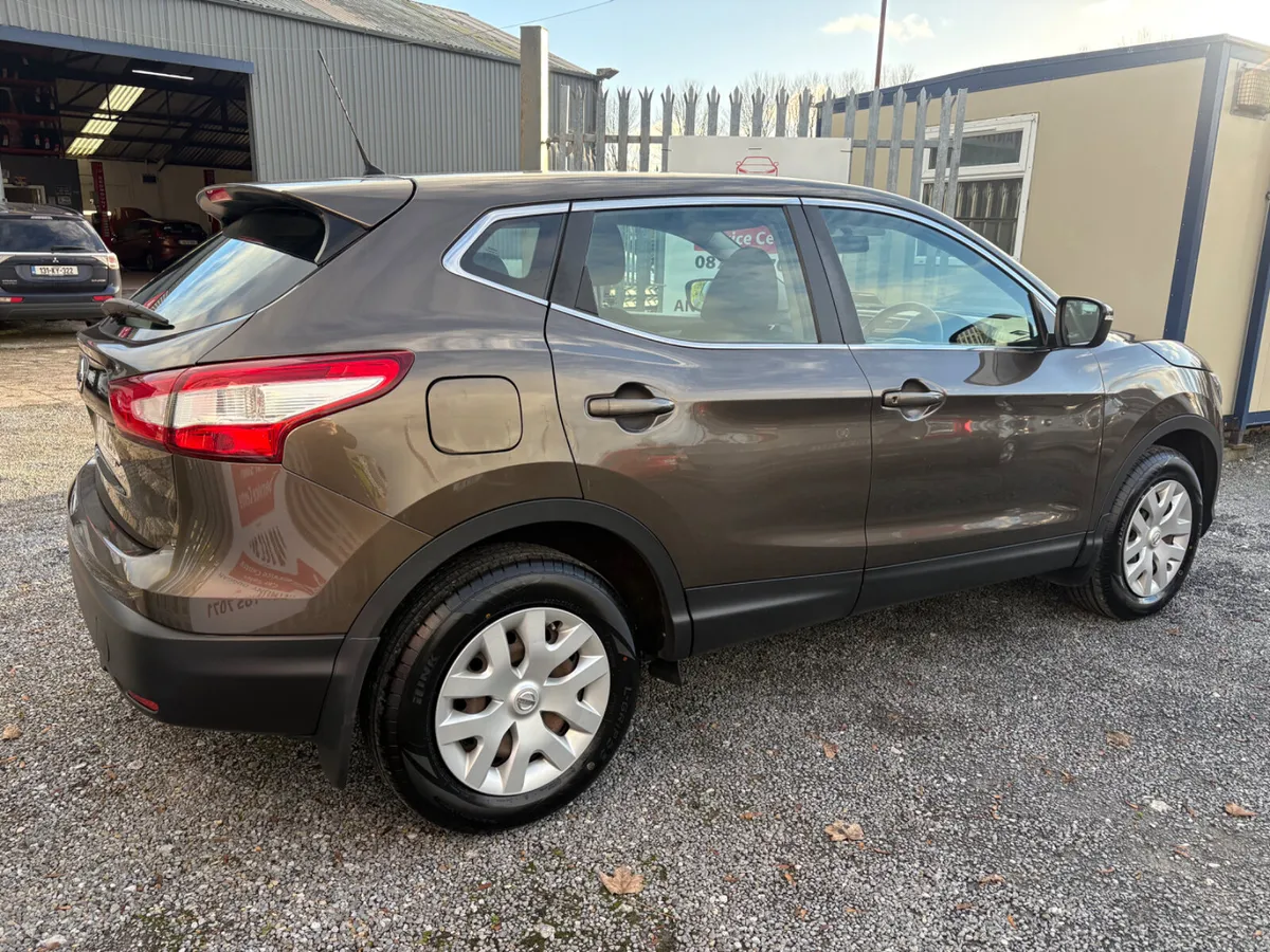 141 Nissan Qashqai 1.2 petrol - Image 3