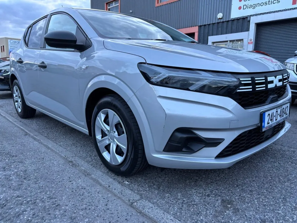 2024 Dacia Sandero TCe 90 Essential - Image 4