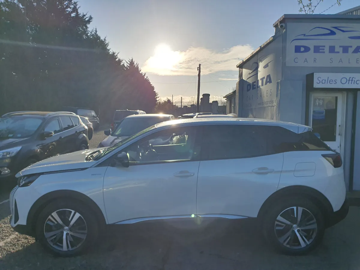 2022 PEUGEOT 3008 ALLURE PETROL PLUG IN HYBRID - Image 3