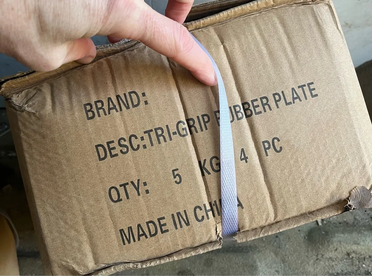 New: 6x5kg boxed rubber Olympic tri grip weights - Image 1