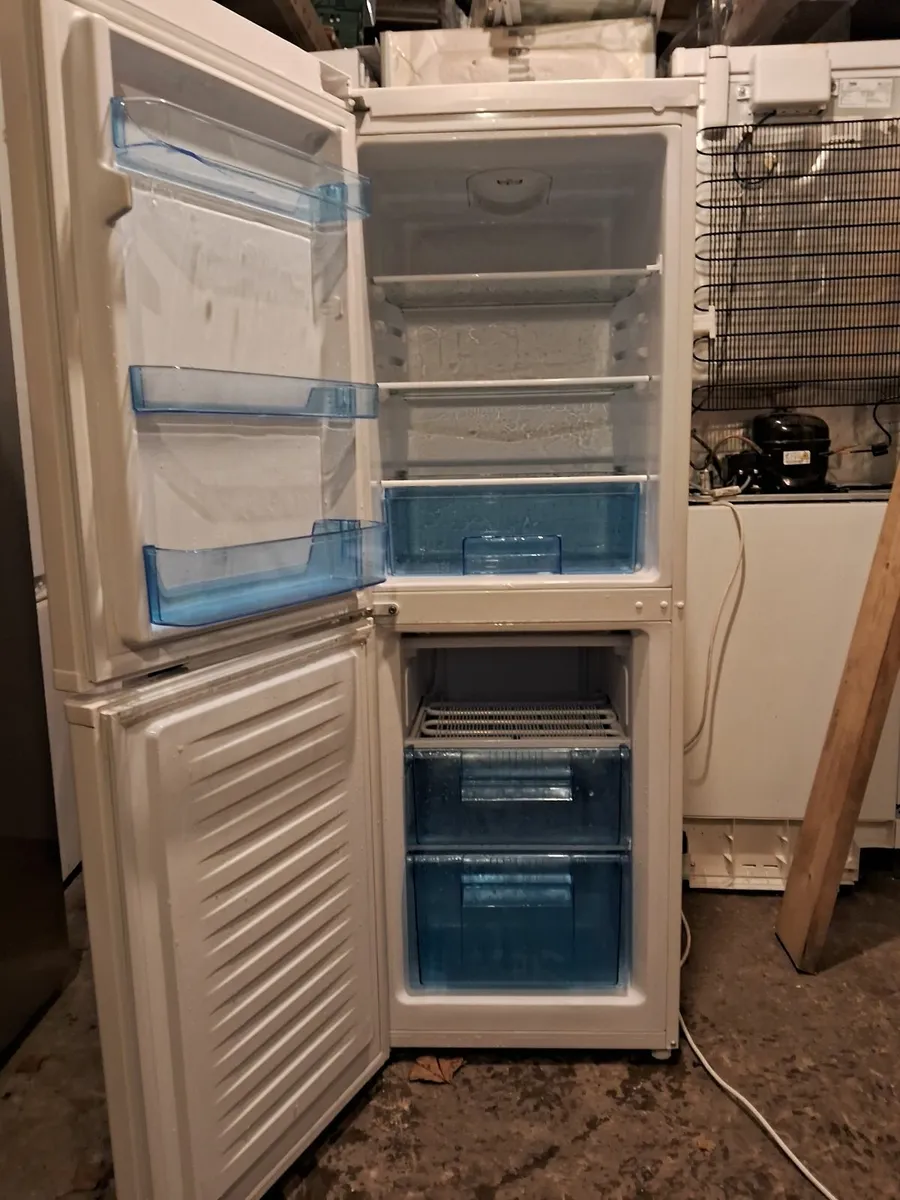 FRIDGE AND FREEZER - Image 3