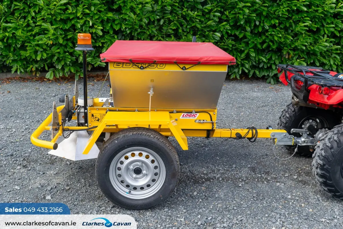 New Logic GDS150R Salt Spreader - Image 4