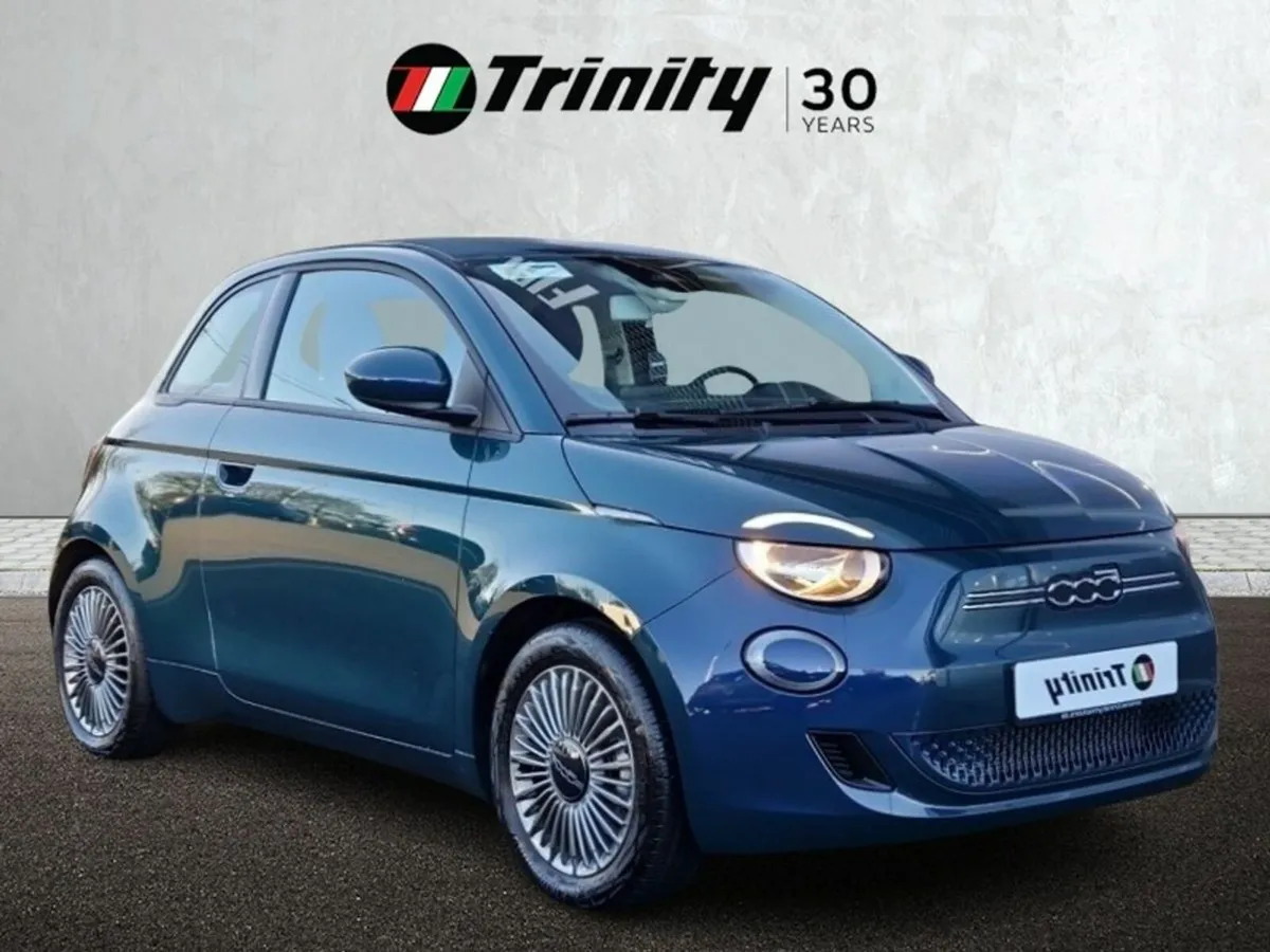 Fiat 500e ** 500e ICON  ** 3.9 % FINANCE  ** TRINI - Image 1
