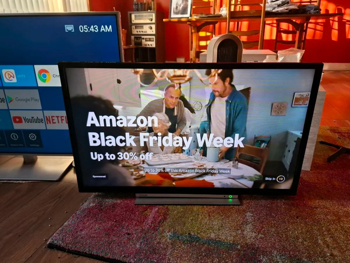 32 INCH SMART TV - Image 1