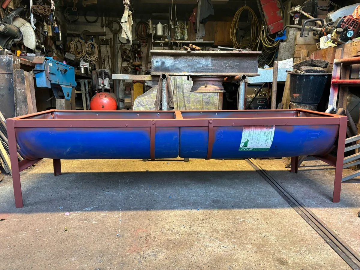 Feeding troughs - Image 4