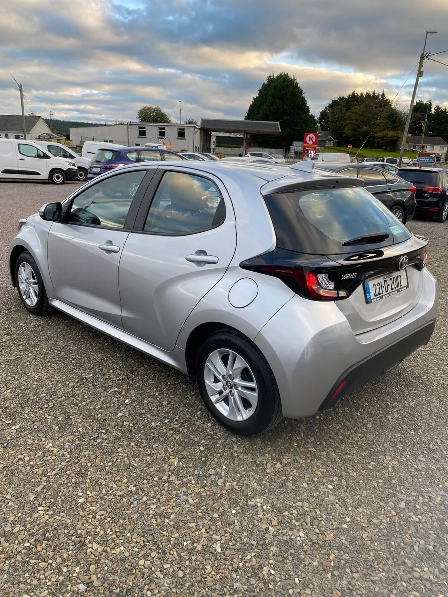 Toyota Yaris 2022 - Image 3