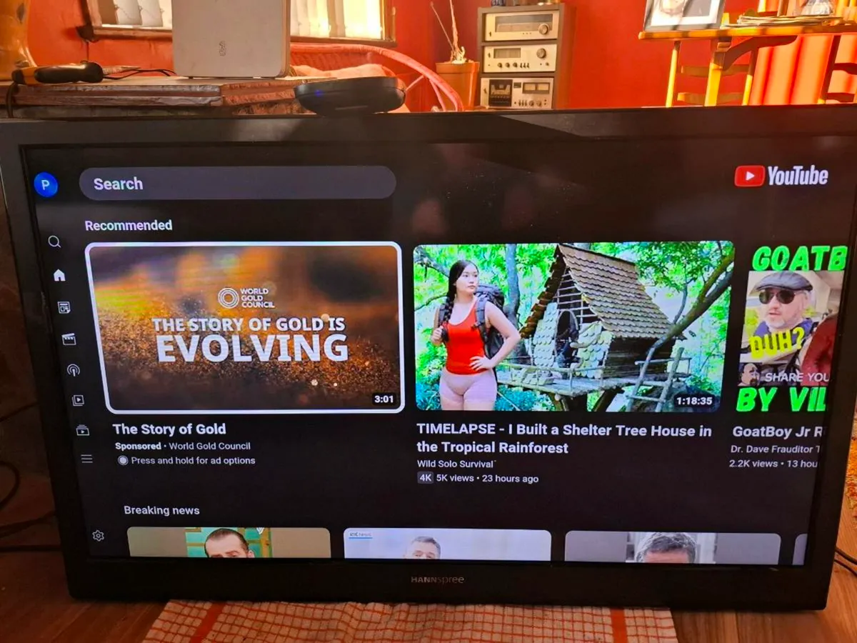 42 INCH TV WITH SMART BOX