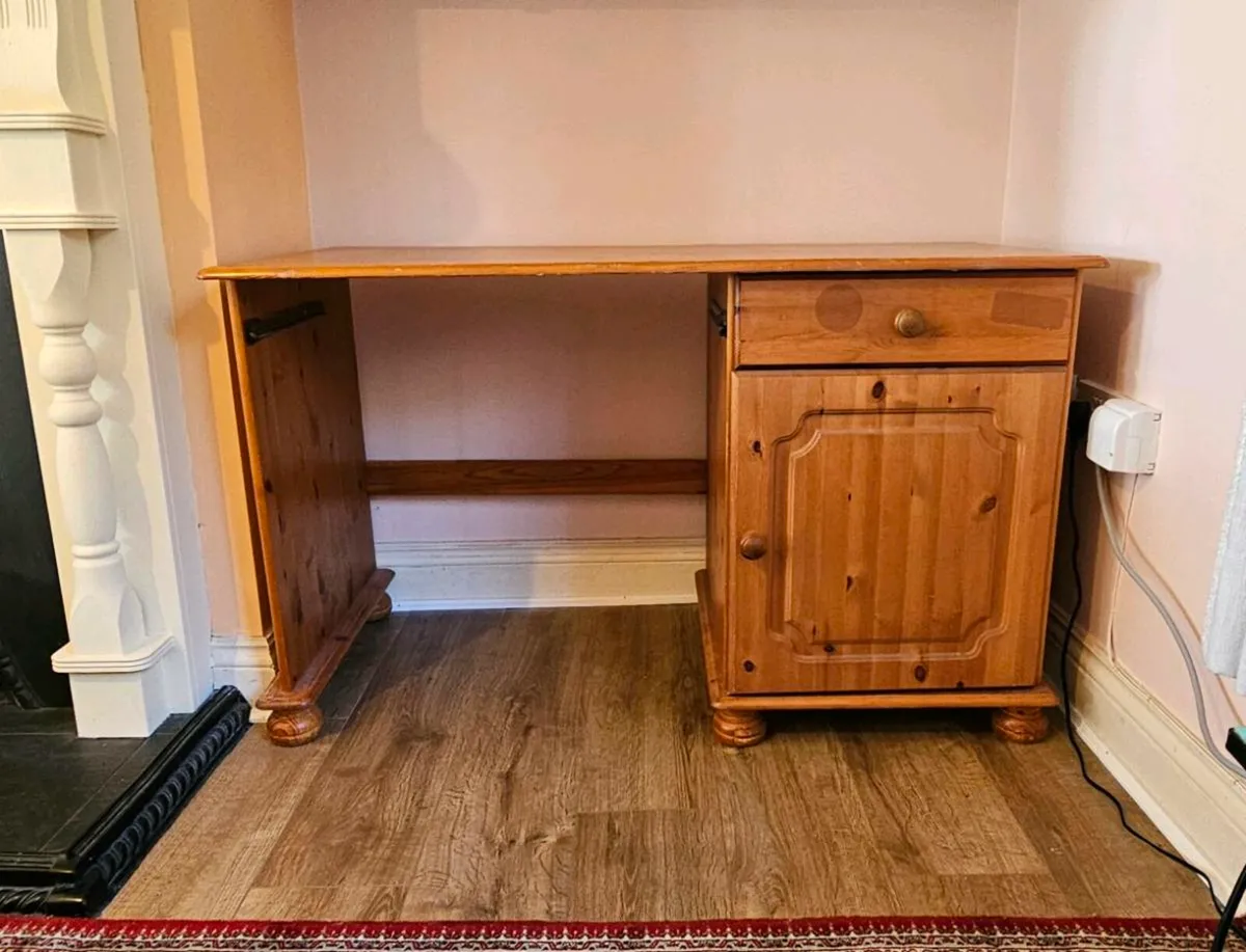 Solid wood desk - Image 2