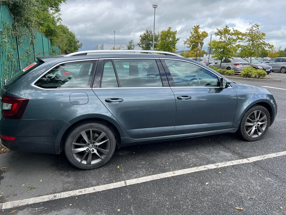 Skoda Octavia Combi 1.6 TDI 2018 - Image 4