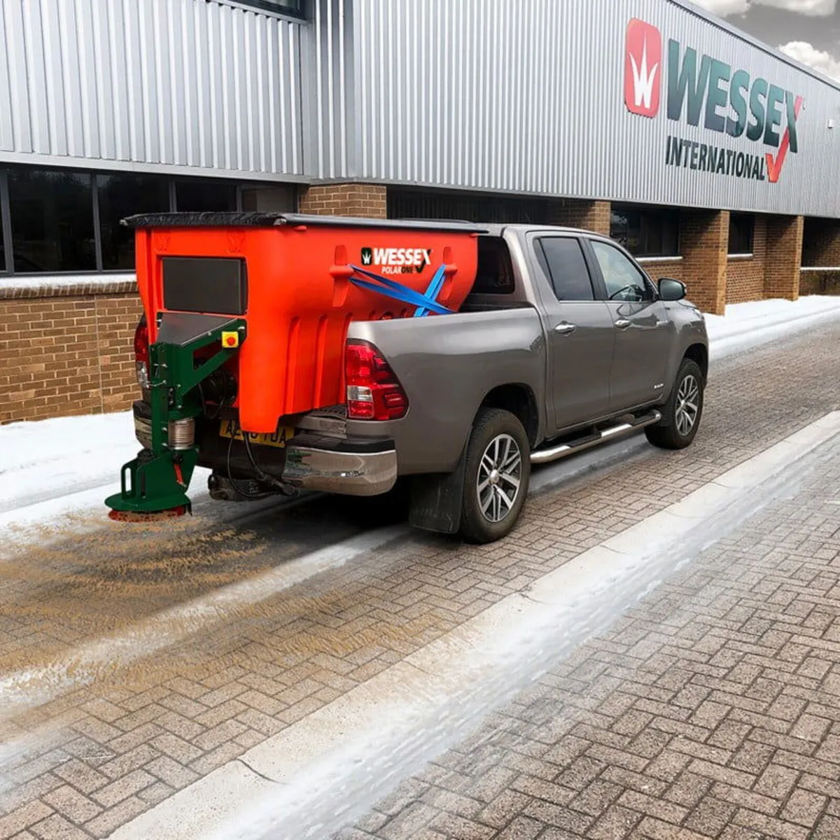 New Wessex Polar One Salt Spreader - Image 2