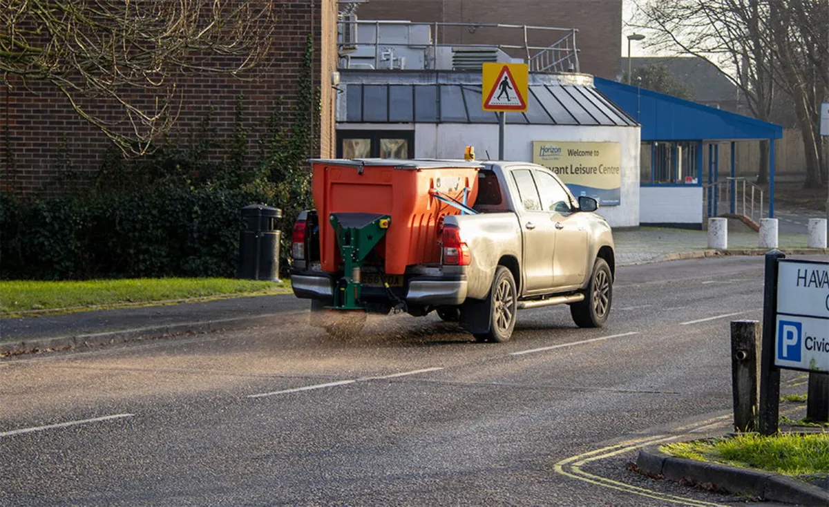 New Wessex Polar One Salt Spreader - Image 1