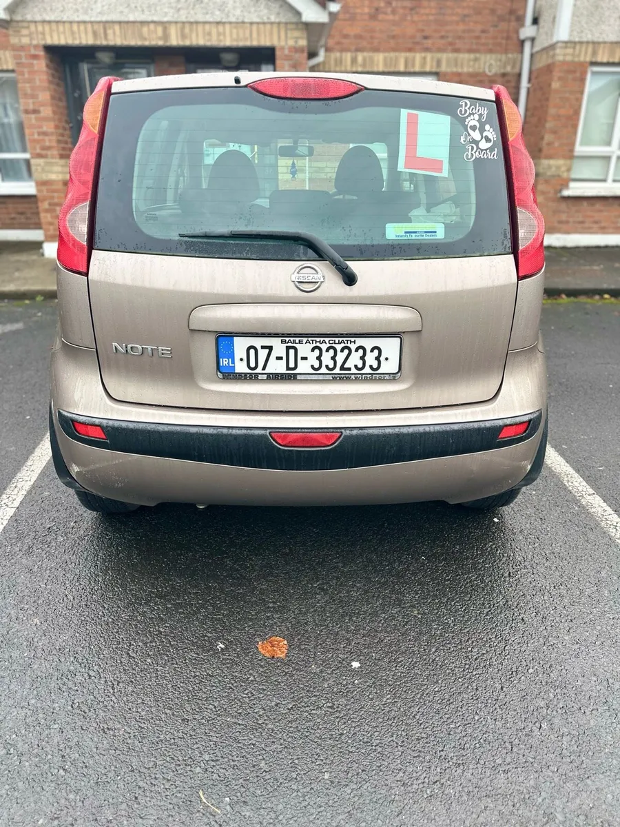 Nissan note Brown - Image 2