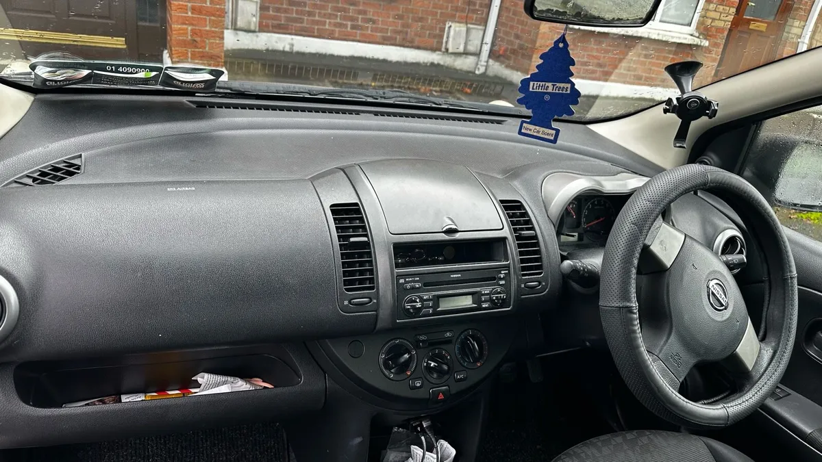 Nissan note Brown - Image 3