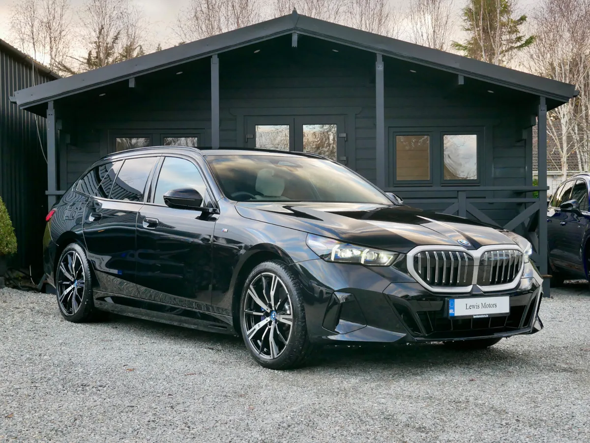 2025 BMW 530e M Sport Touring, Harman Kardon - Image 1