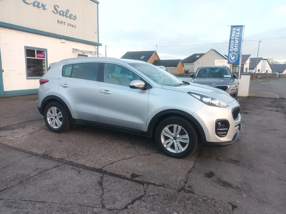 2017 Kia Sportage 1.7 PLATINUM - Image 2