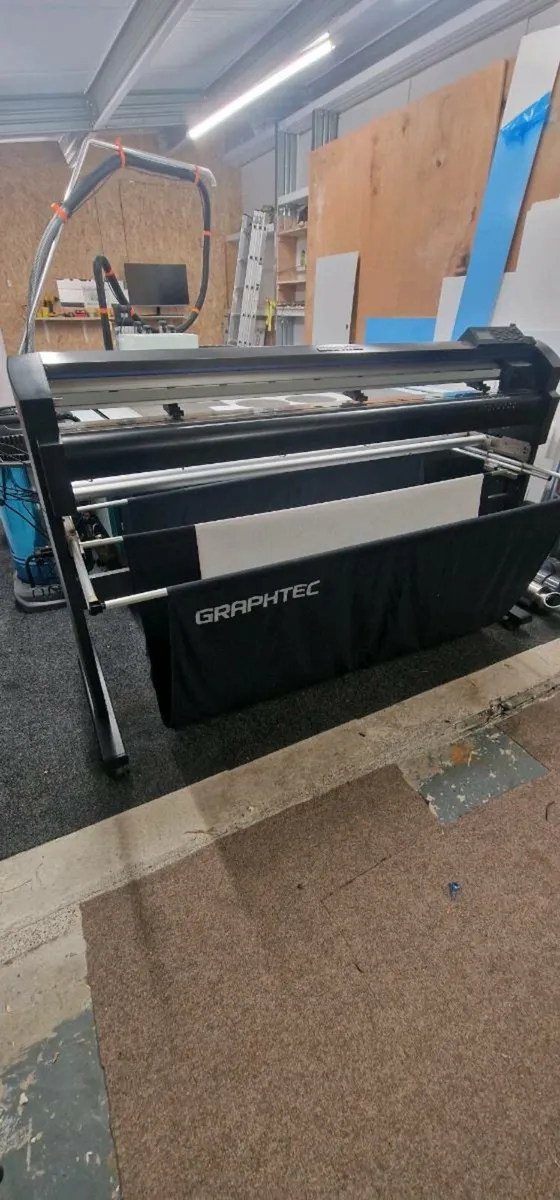 Graphtec 8600-130 plotter - Image 1