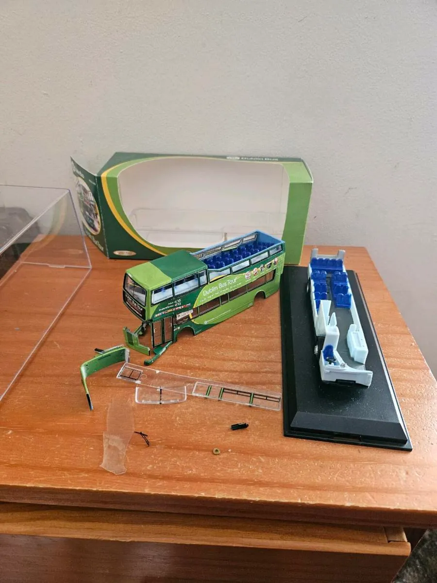 Corgi Creative Master Dublin Bus Tours Crash - Image 1