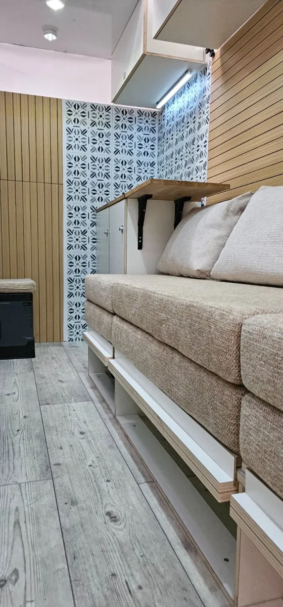 Campervan Room - Image 3