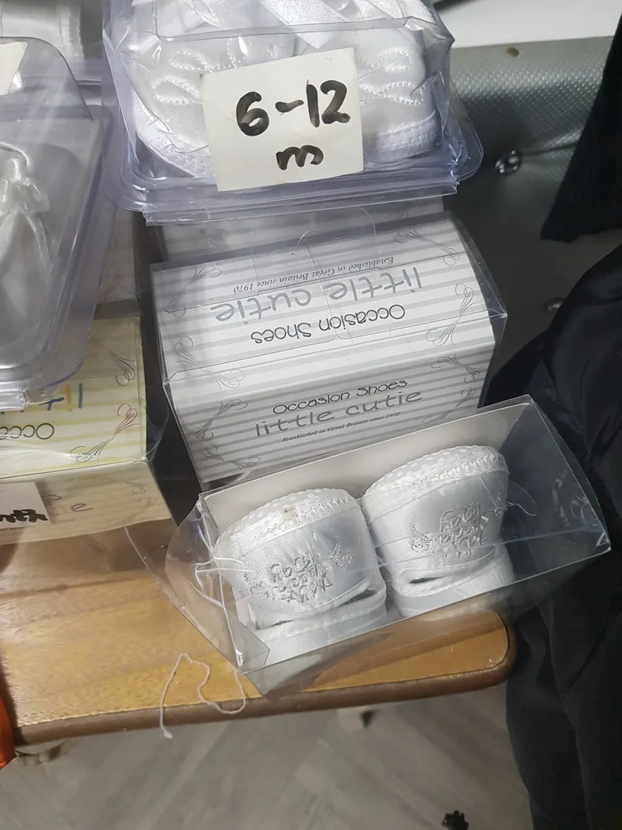 Baby boys shoes 2e each - Image 2