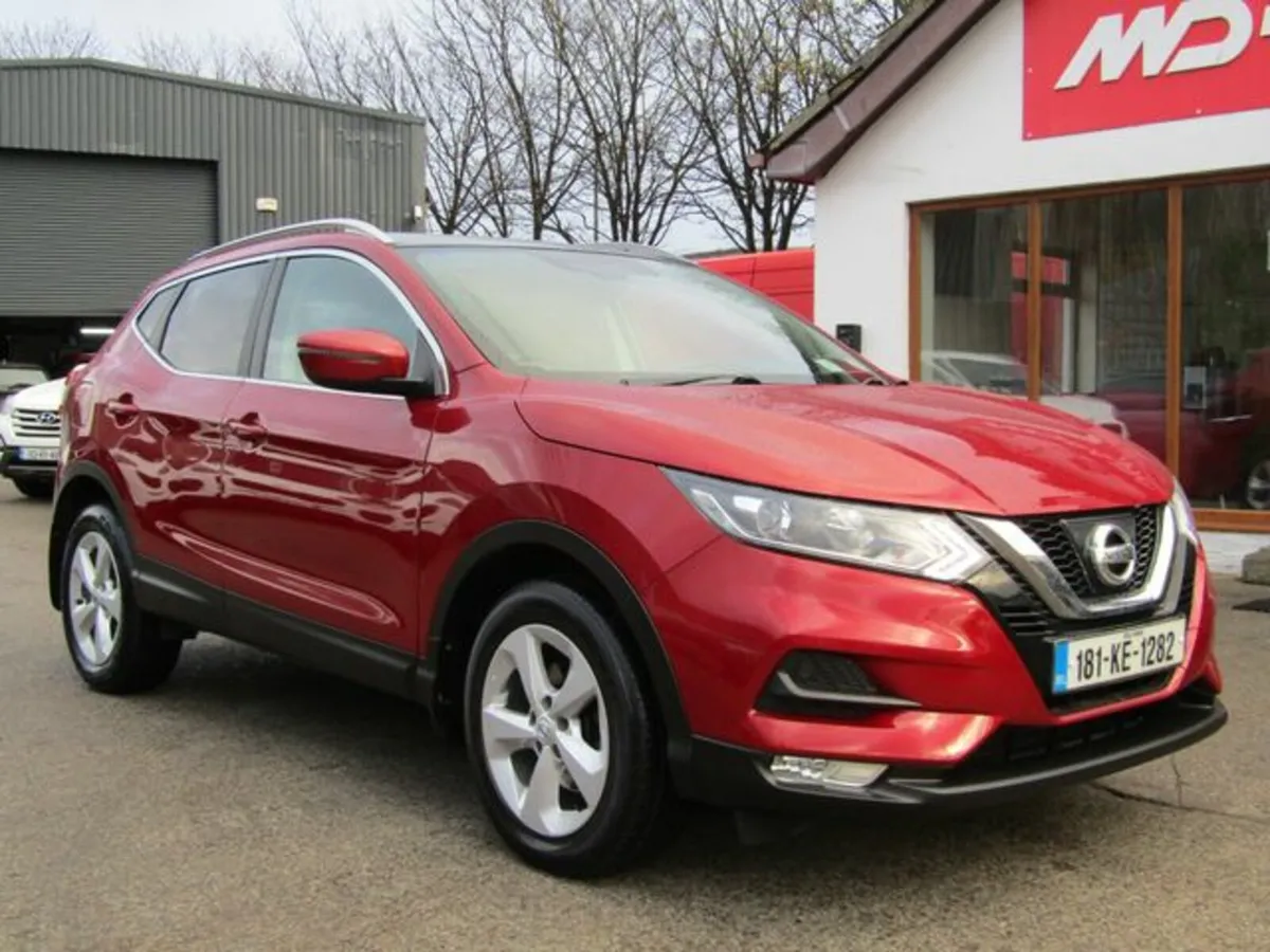 Nissan Qashqai 1.2 SV 18 4DR - Image 2