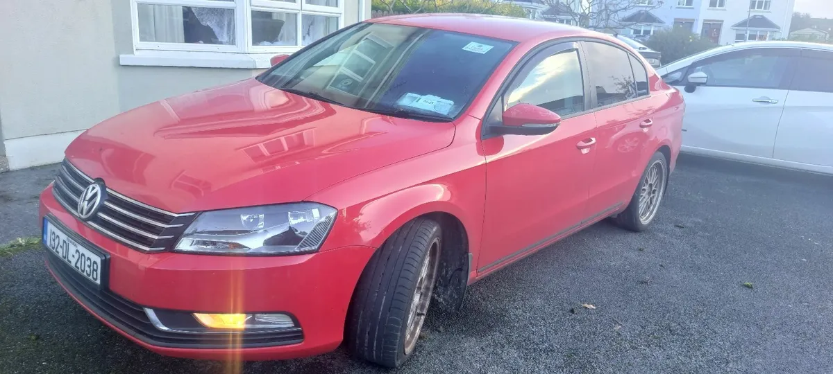 Volkswagen Passat 2013 - Image 3