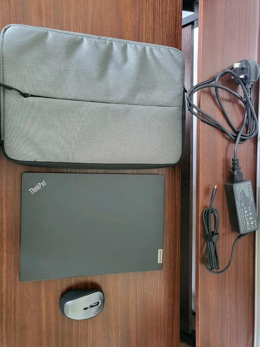 Lenovo ThinkPad X13 Gen 2 - Image 1