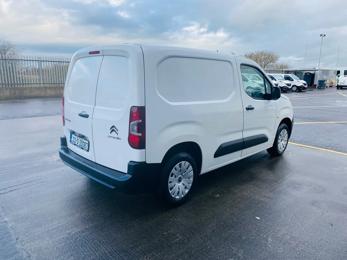 212 Citroen Berlingo 1.5 €9,450 + VAT - Image 4