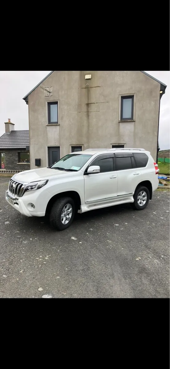 LANDCRUISER PRADO - Image 2