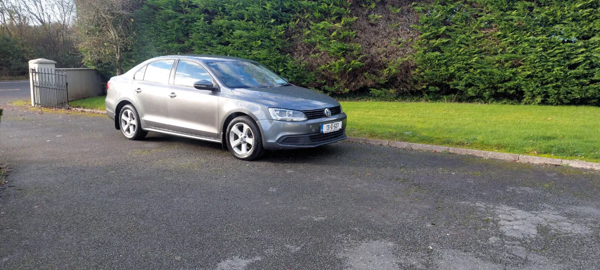 Volkswagen Jetta 2013 - Image 3