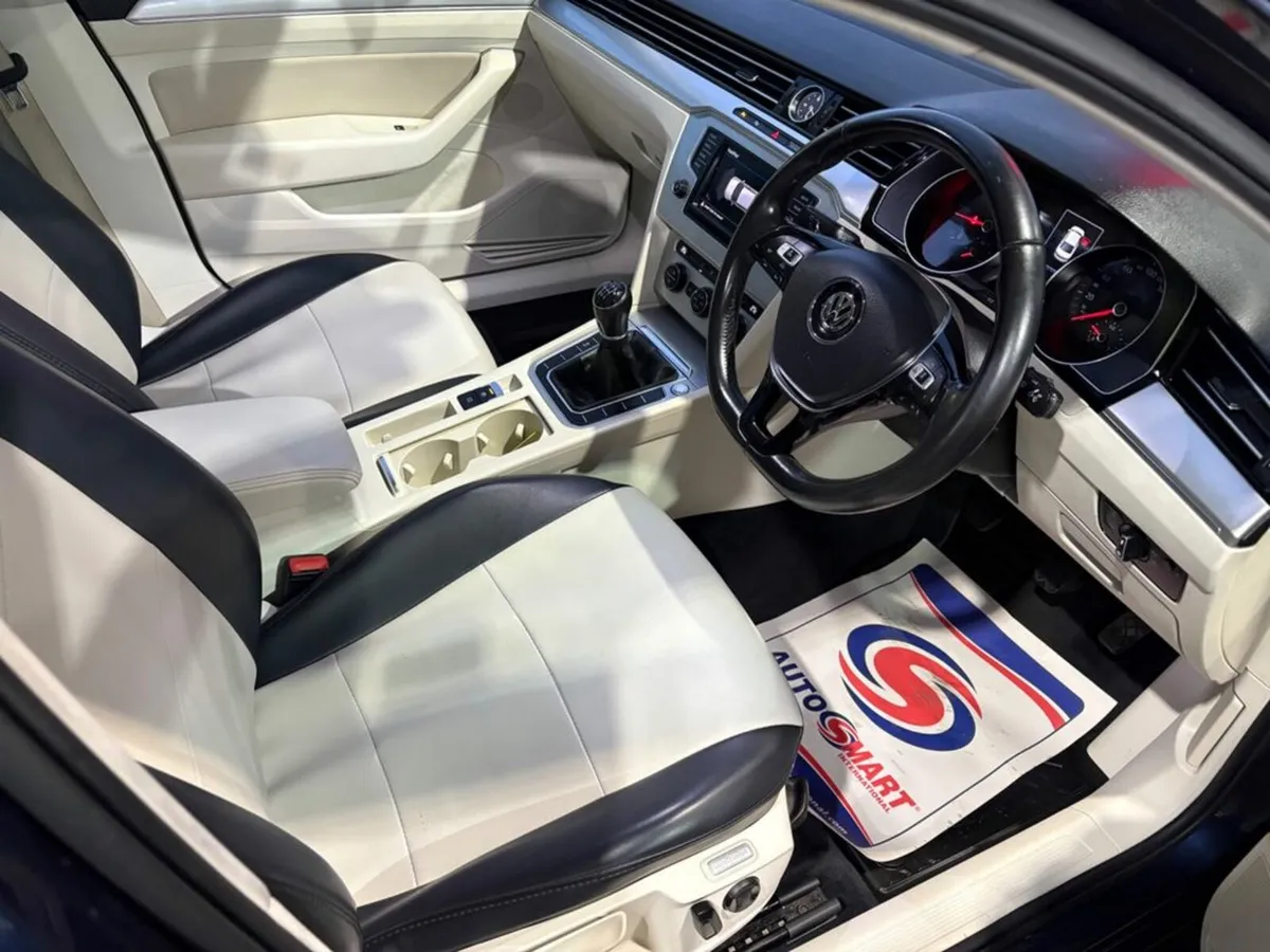 Volkswagen Passat 1.6 TDI 120 Comfortline €12990 - Image 2