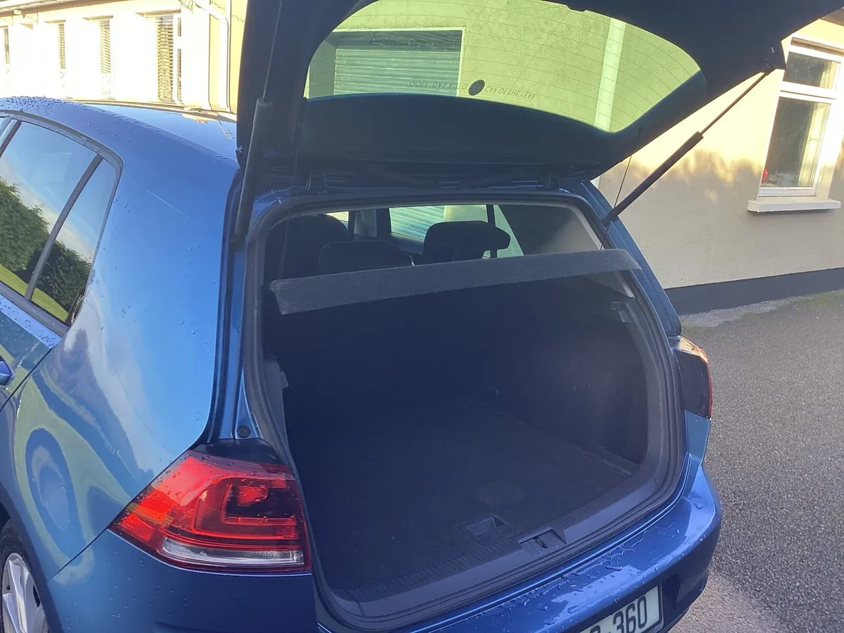 VW  Golf - Image 3