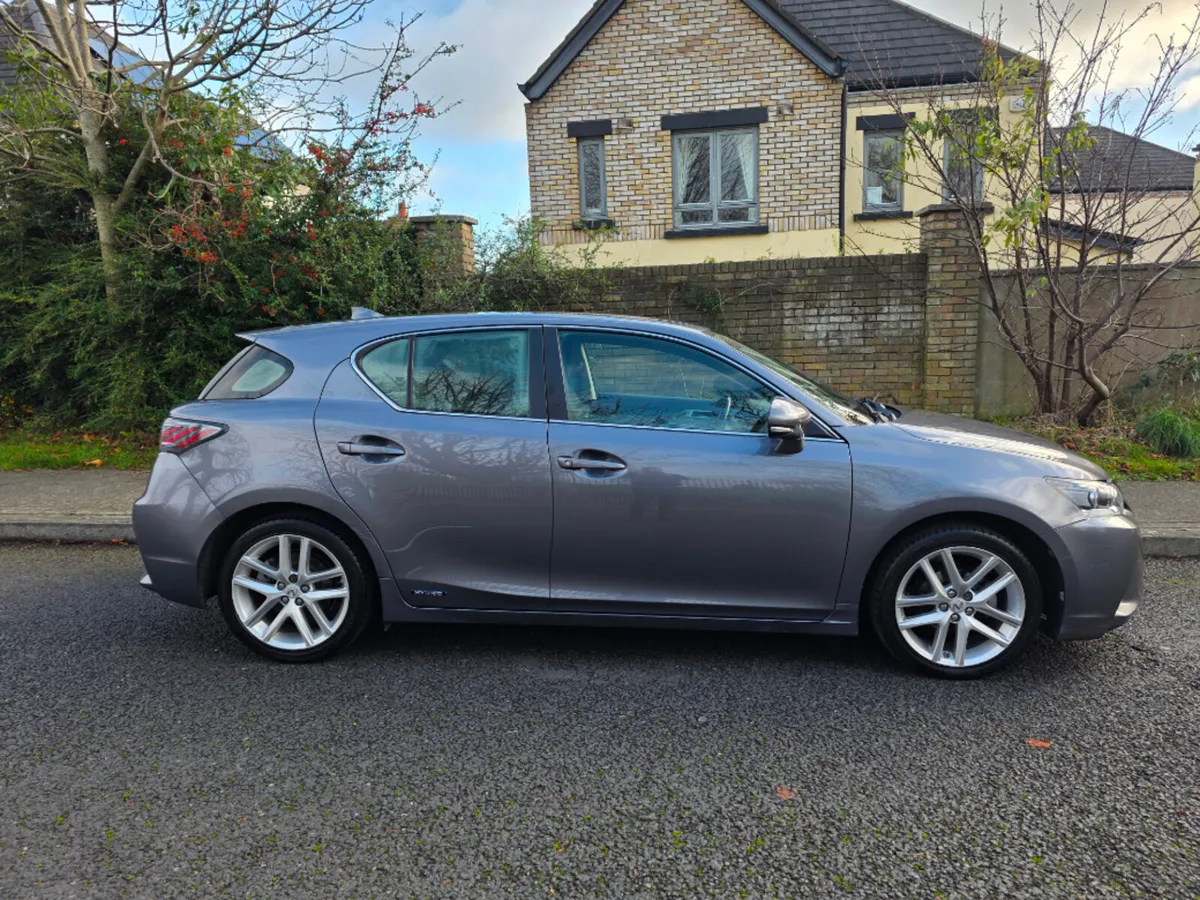 Lexus CT 200H Se-i 5DR Auto - Image 2