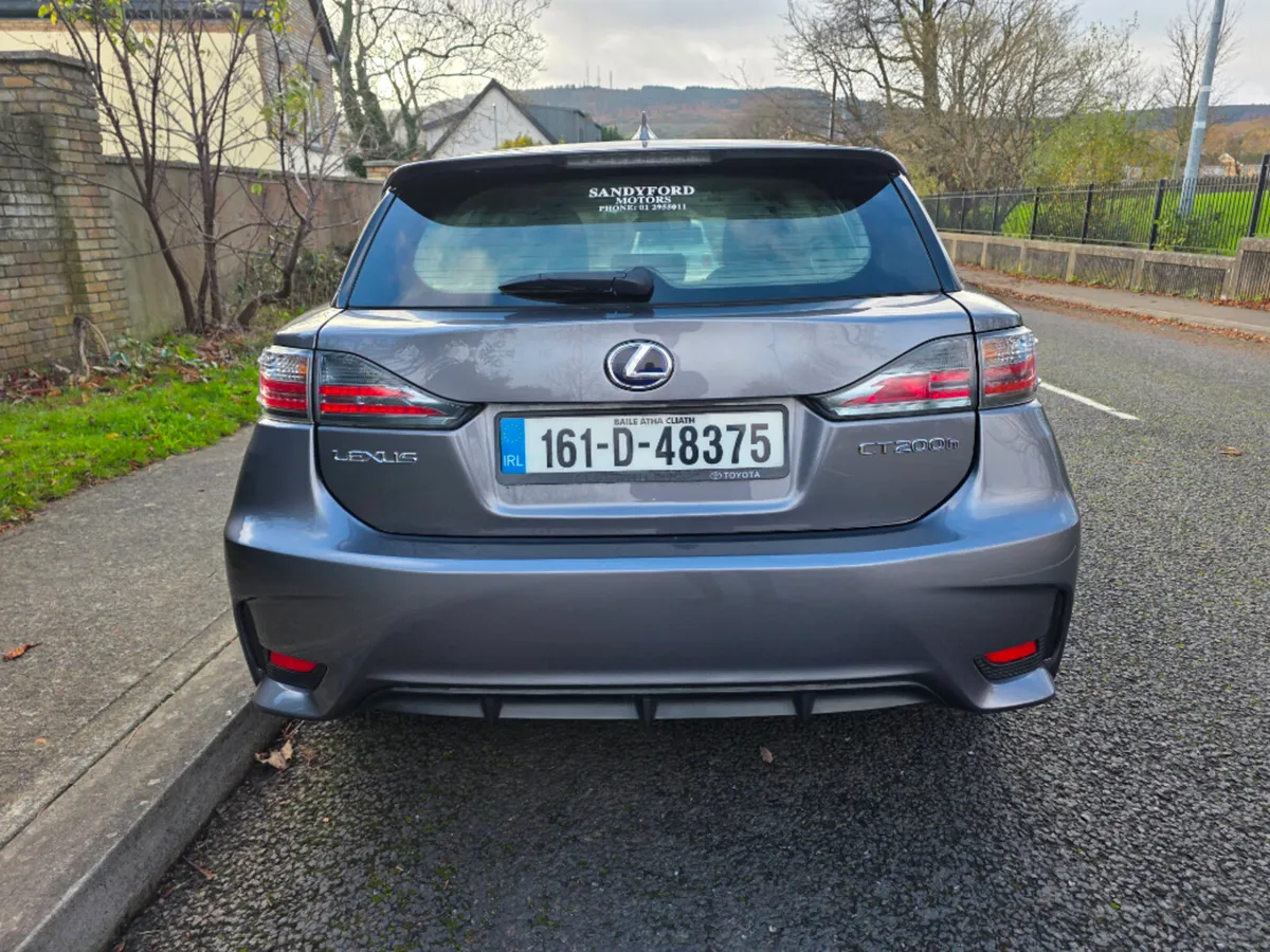 Lexus CT 200H Se-i 5DR Auto - Image 4
